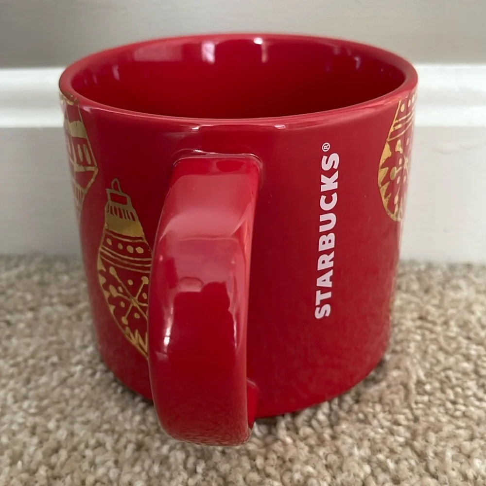 EUC STARBUCKS 2015 Christmas Porcelain Mug Red Gilded Gold Ornaments 14 Fl oz - Picture 2 of 5